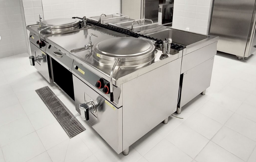 REDFOX professional kitchen for a hospital in Nikšić